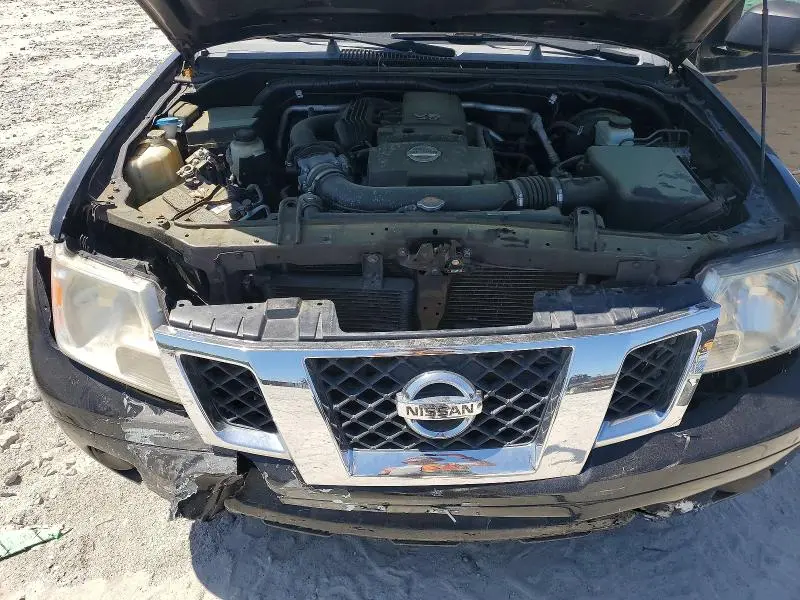 2013 NISSAN FRONTIER S  