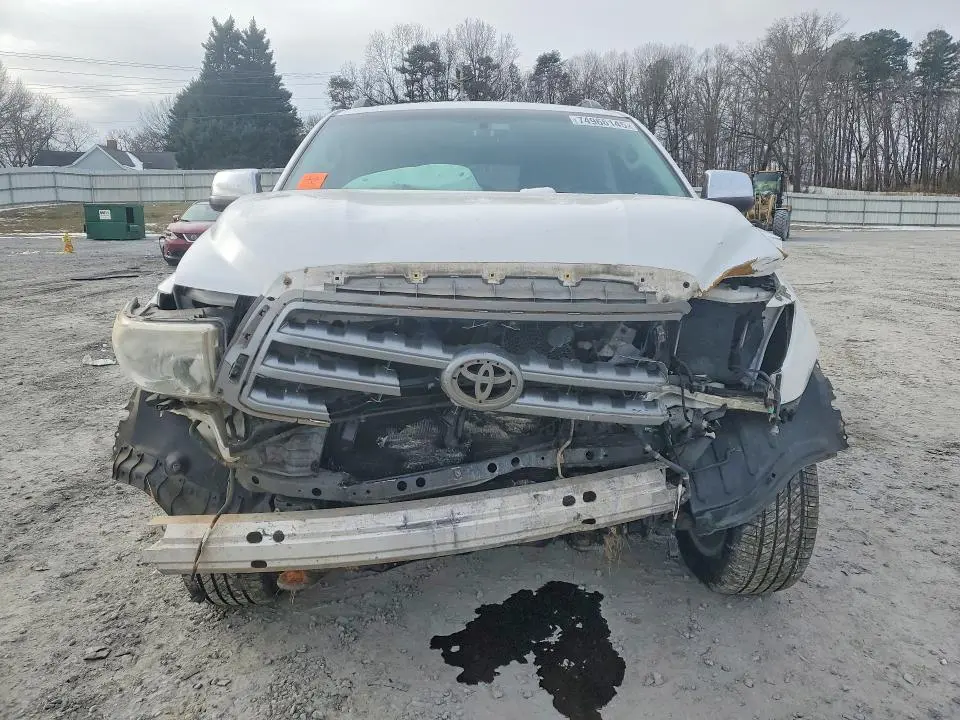 2013 TOYOTA SEQUOIA LIMITED  
