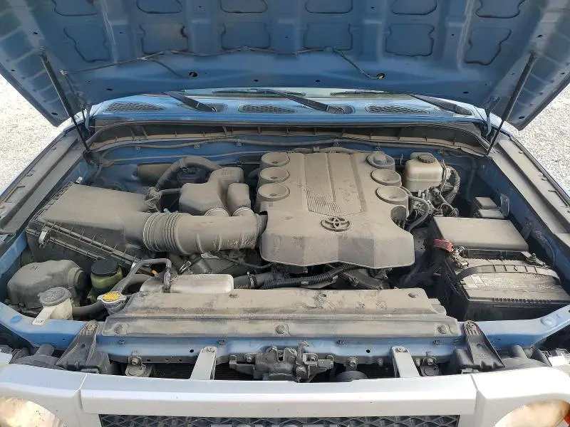 2013 TOYOTA FJ CRUISER BASE  