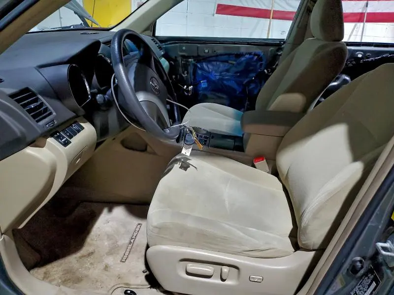 2010 TOYOTA HIGHLANDER   