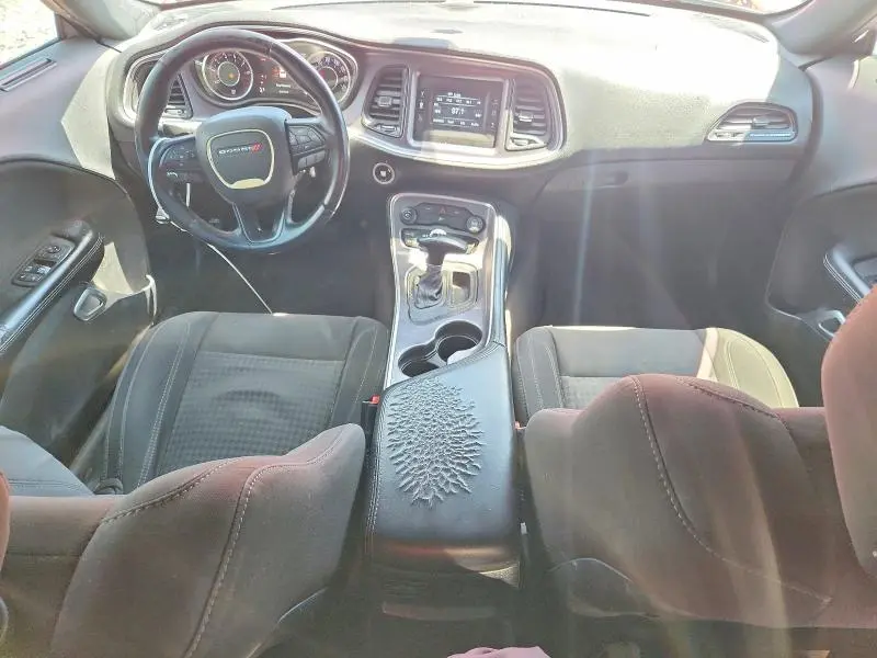 2015 DODGE CHALLENGER SXT  