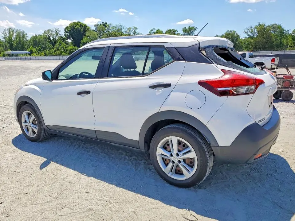 2019 NISSAN KICKS S  