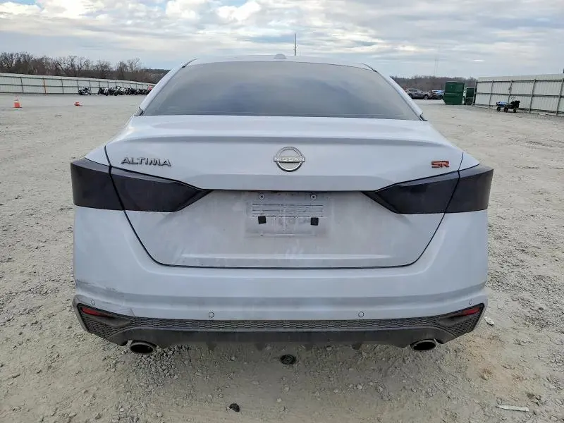 2024 NISSAN ALTIMA 2.0 SR  