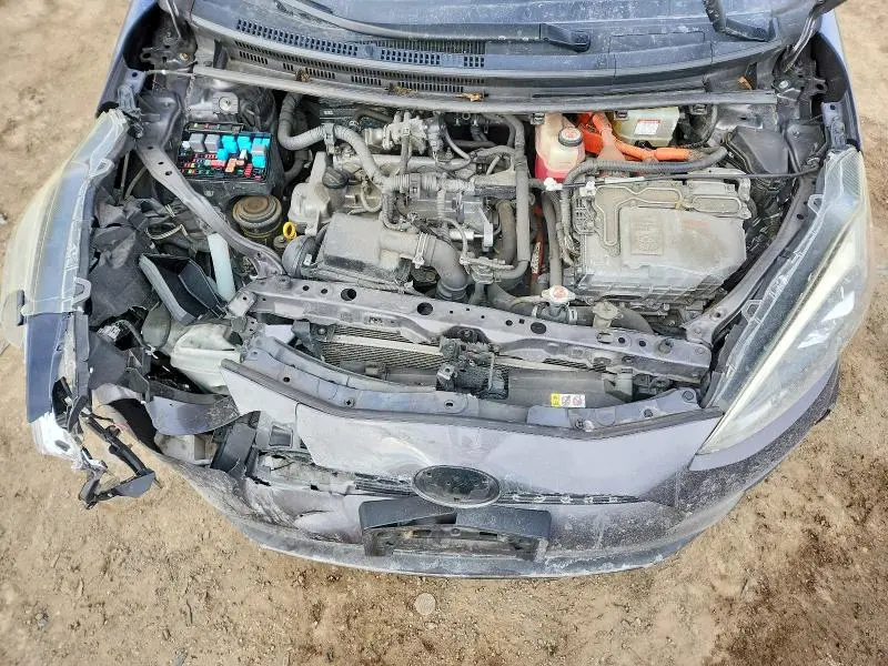 2019 TOYOTA PRIUS C L  