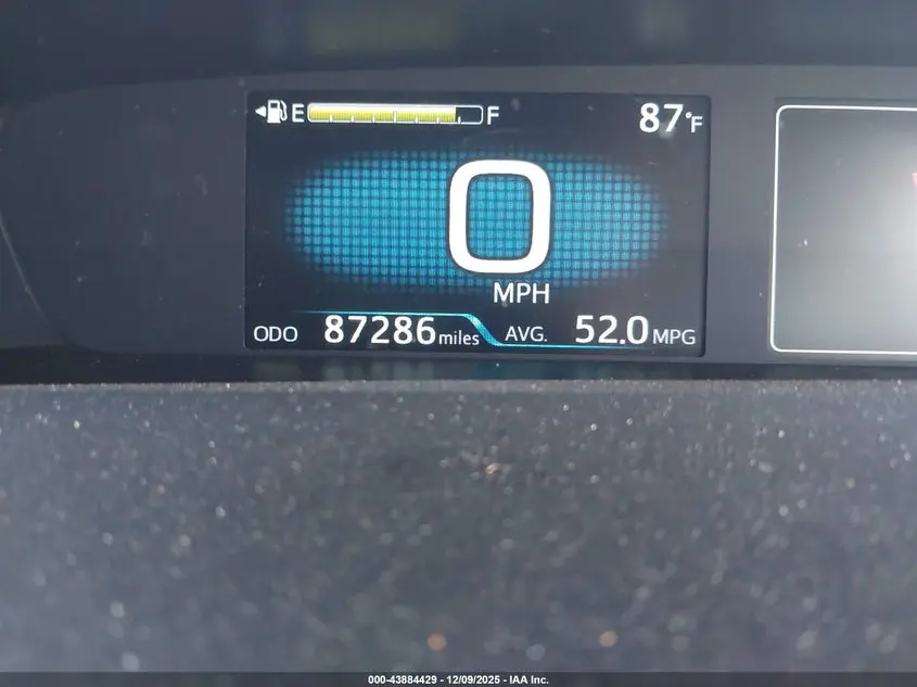 2021 TOYOTA PRIUS LE