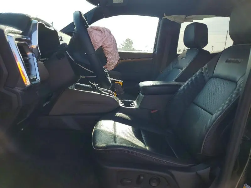 2023 GMC CANYON DENALI  