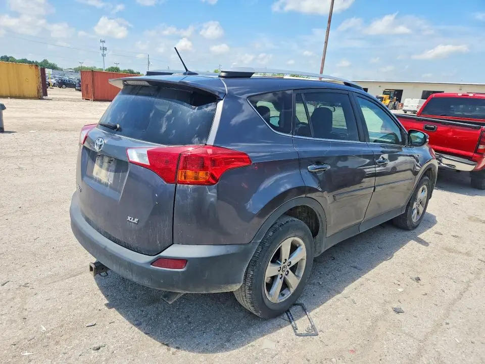2015 TOYOTA RAV4 XLE  