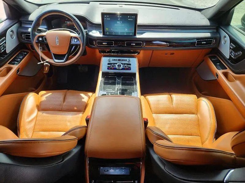 2023 LINCOLN AVIATOR BLACK LABEL  