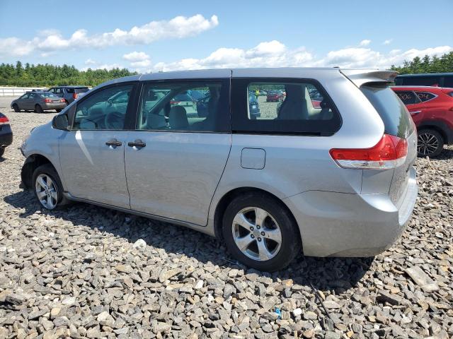 2012 TOYOTA SIENNA 