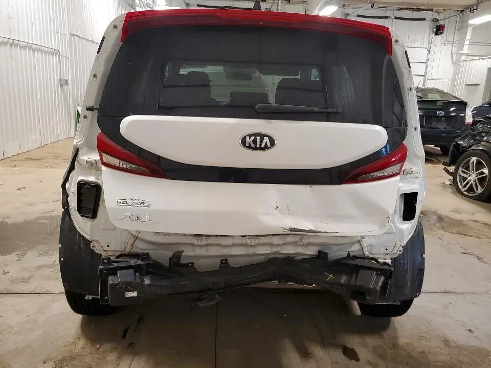 2020 KIA SOUL LX  