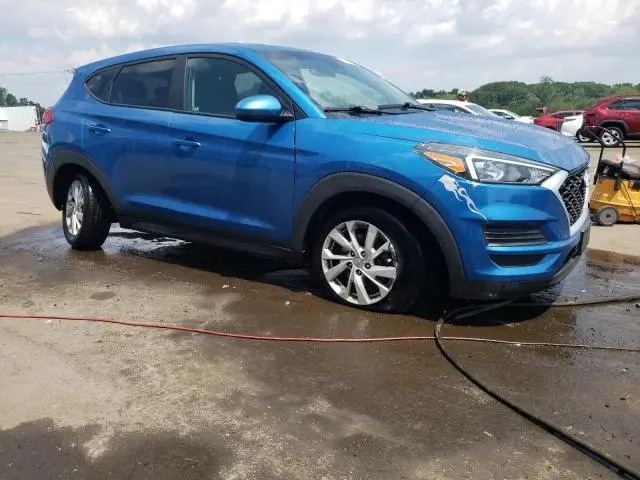 2020 HYUNDAI TUCSON SE  
