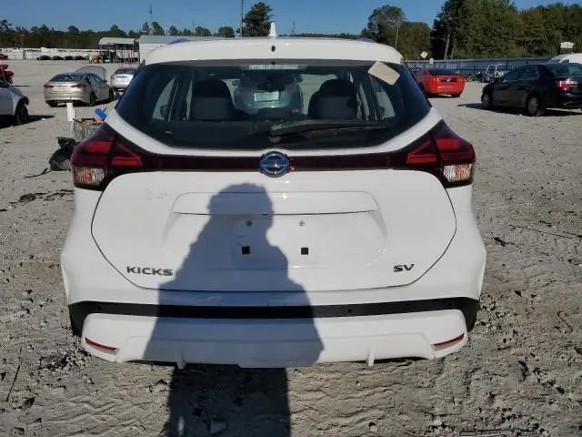 2021 NISSAN KICKS SV  