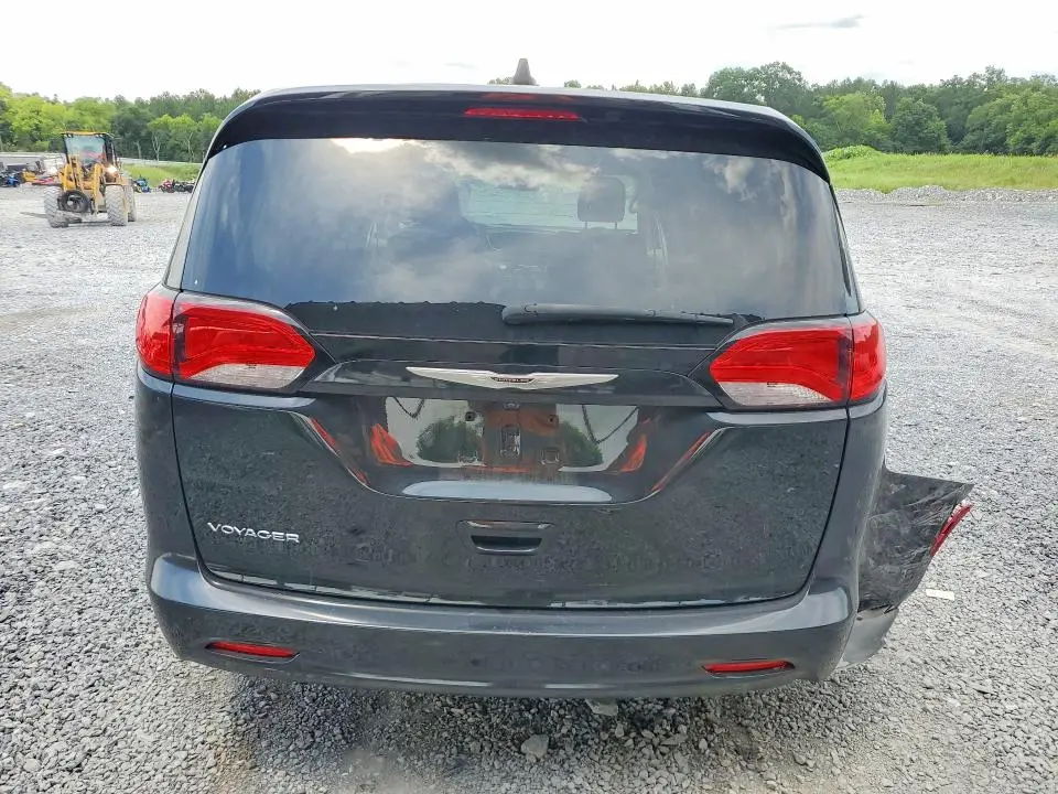 2022 CHRYSLER VOYAGER LX  