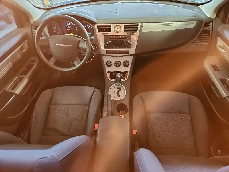 2010 CHRYSLER SEBRING TOURING  