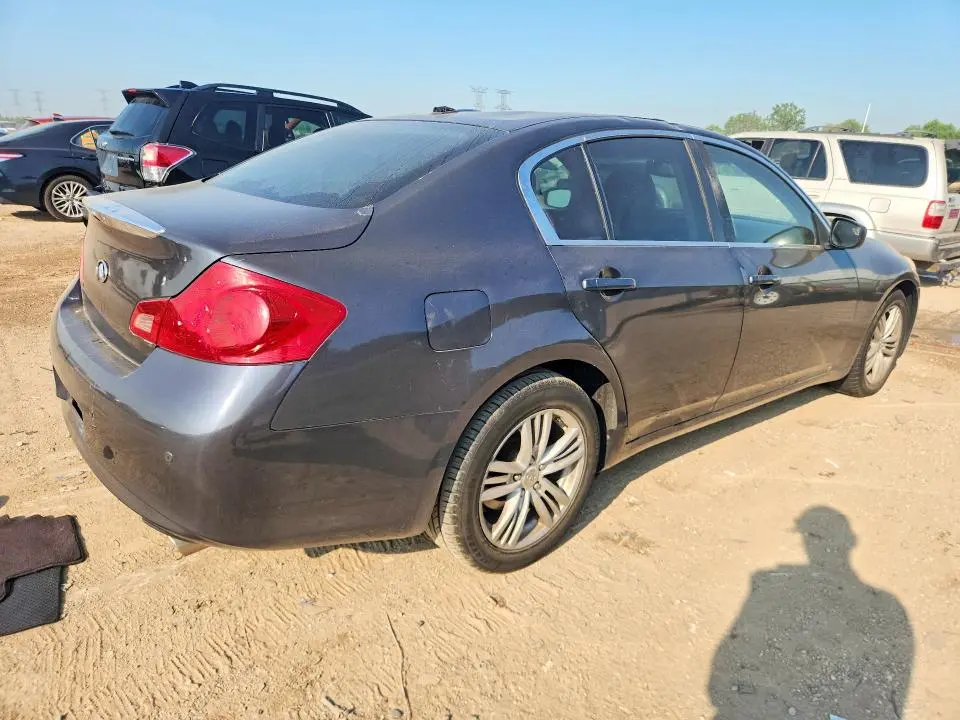 2010 INFINITI G37   