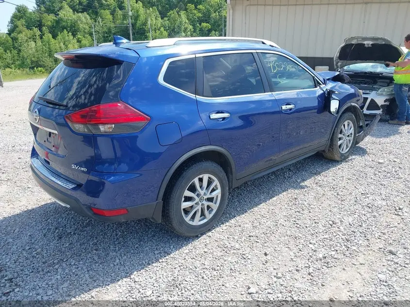 2017 NISSAN ROGUE SV