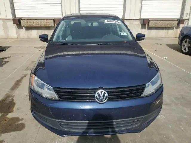 2012 VOLKSWAGEN JETTA SE  