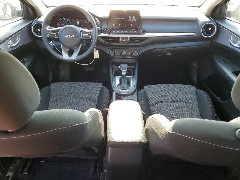 2024 KIA FORTE LX  