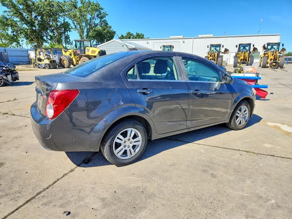 2016 CHEVROLET SONIC LT  