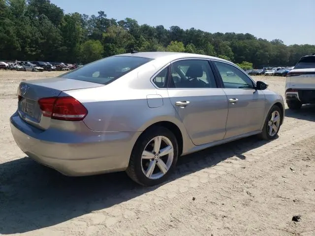 2012 VOLKSWAGEN PASSAT SE  