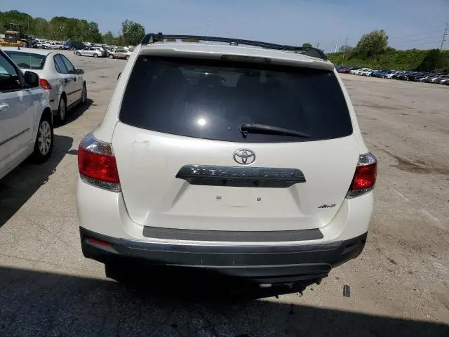2011 TOYOTA HIGHLANDER BASE  