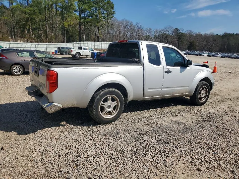 2012 NISSAN FRONTIER S  