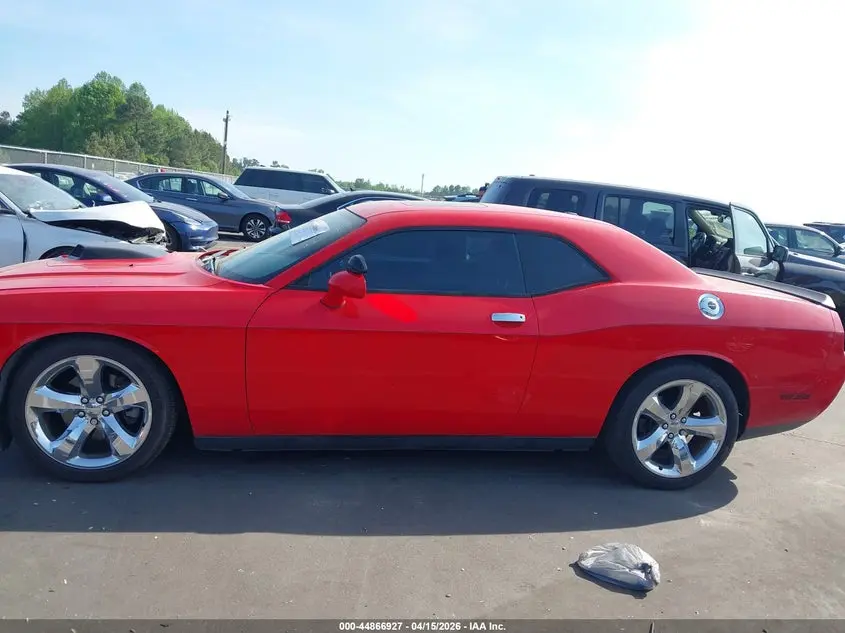 2014 DODGE CHALLENGER R/T PLUS
