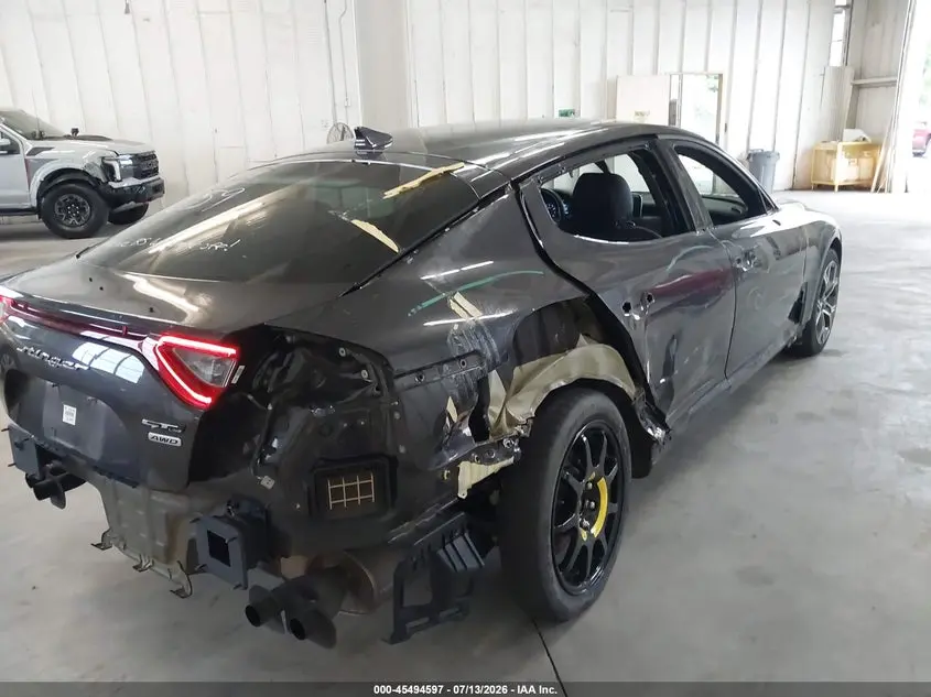 2021 KIA STINGER GT-LINE