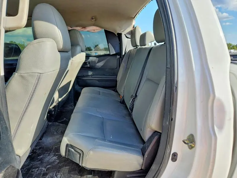 2017 TOYOTA TUNDRA SR  