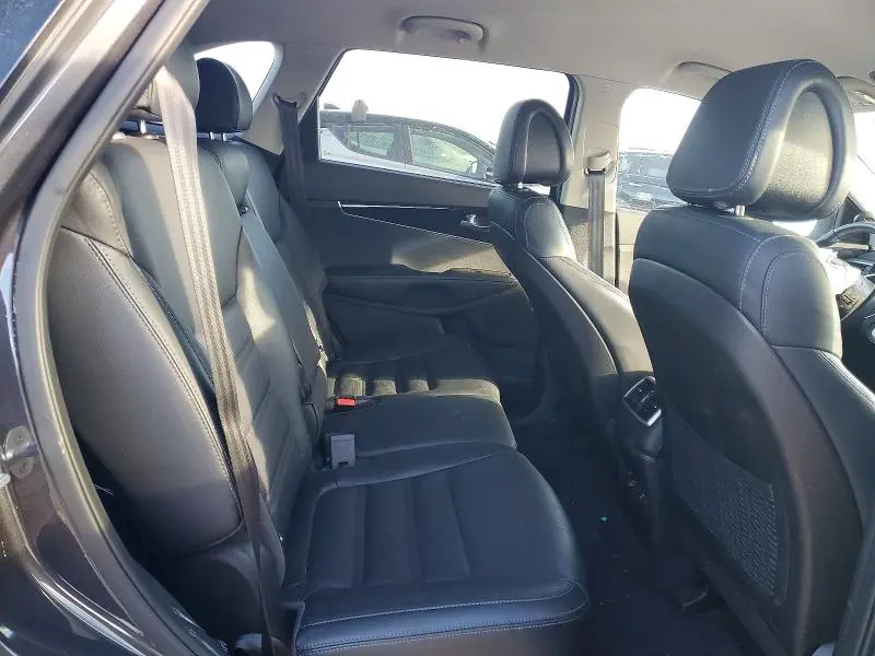 2016 KIA SORENTO EX V6  
