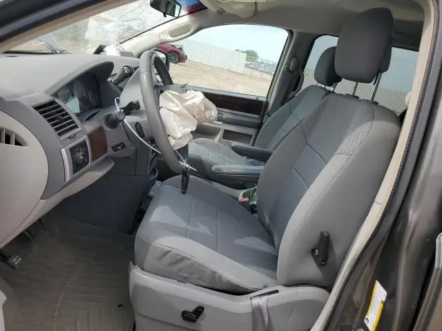 2010 CHRYSLER TOWN & COUNTRY TOURING  