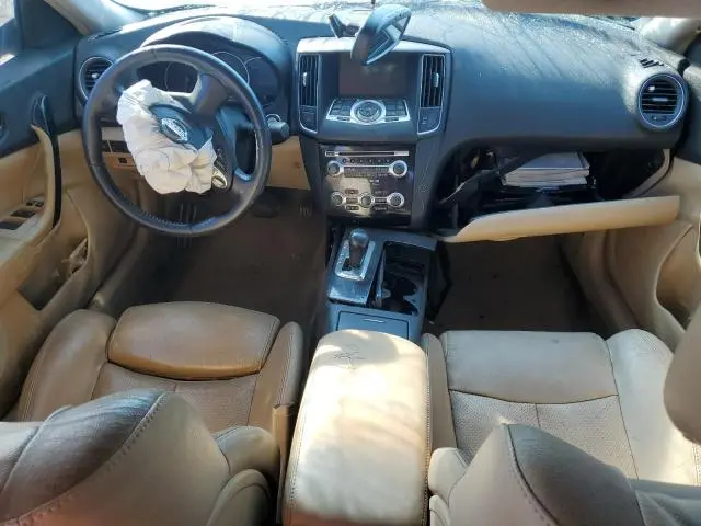 2010 NISSAN MAXIMA S  