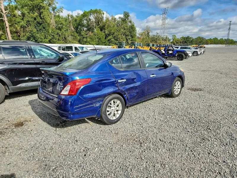 2019 NISSAN VERSA S  