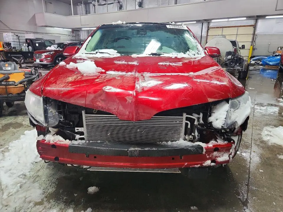 2013 LINCOLN MKT   
