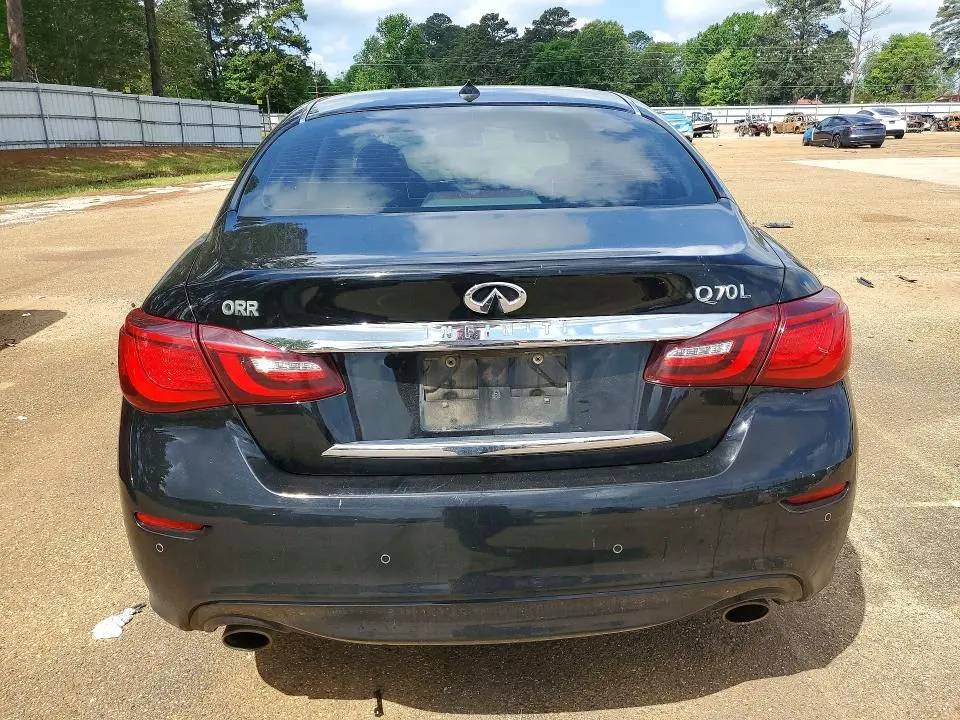 2016 INFINITI Q70L 3.7  