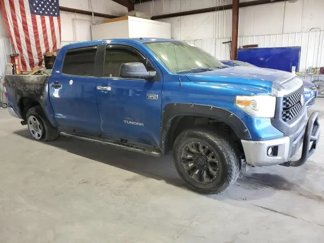 2017 TOYOTA TUNDRA CREWMAX SR5  