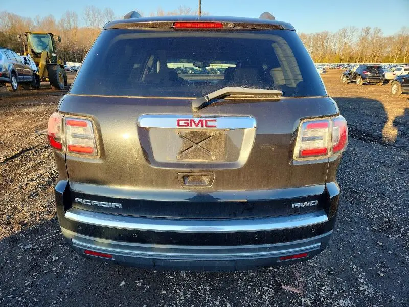 2013 GMC ACADIA SLE  