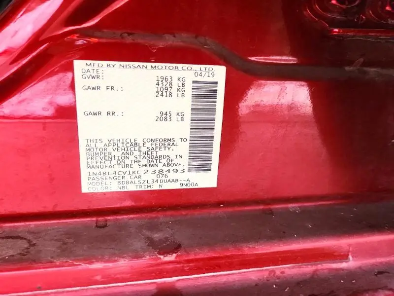2019 NISSAN ALTIMA SR  