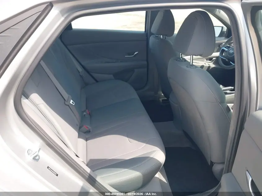 2021 HYUNDAI ELANTRA SE
