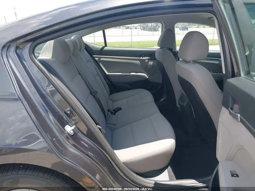 2020 HYUNDAI ELANTRA SE