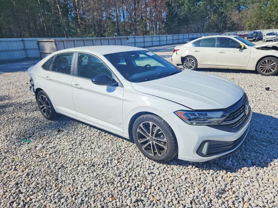 2023 VOLKSWAGEN JETTA SPORT  