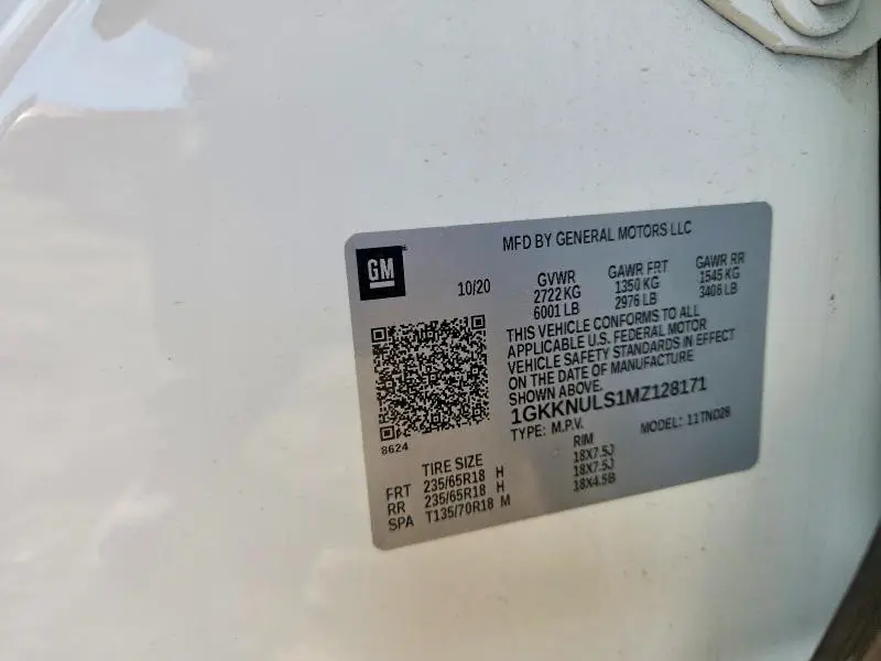 2021 GMC ACADIA SLT  