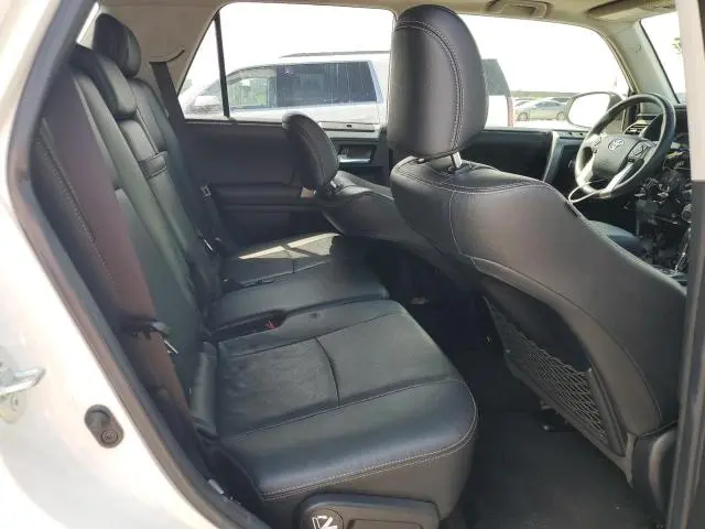 2019 TOYOTA 4RUNNER SR5  