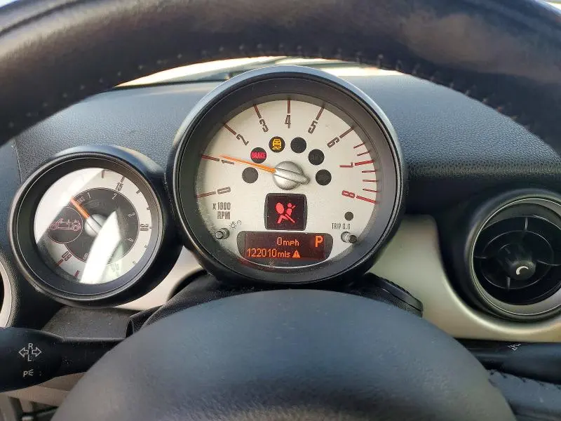 2013 MINI COOPER   