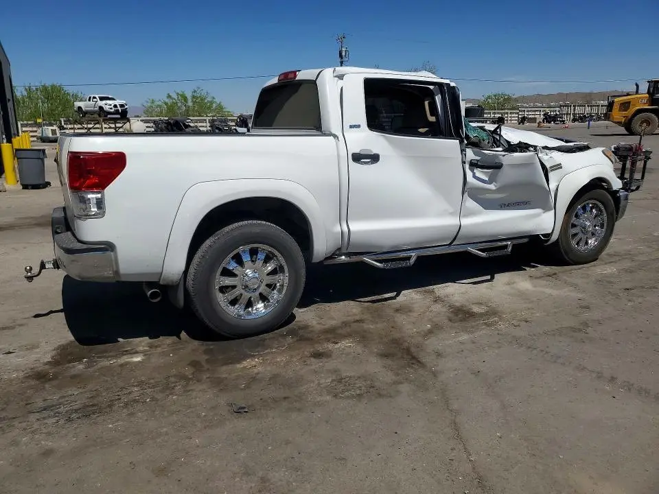 2011 TOYOTA TUNDRA GRADE  