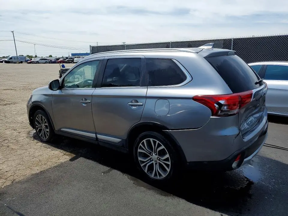 2018 MITSUBISHI OUTLANDER SE  