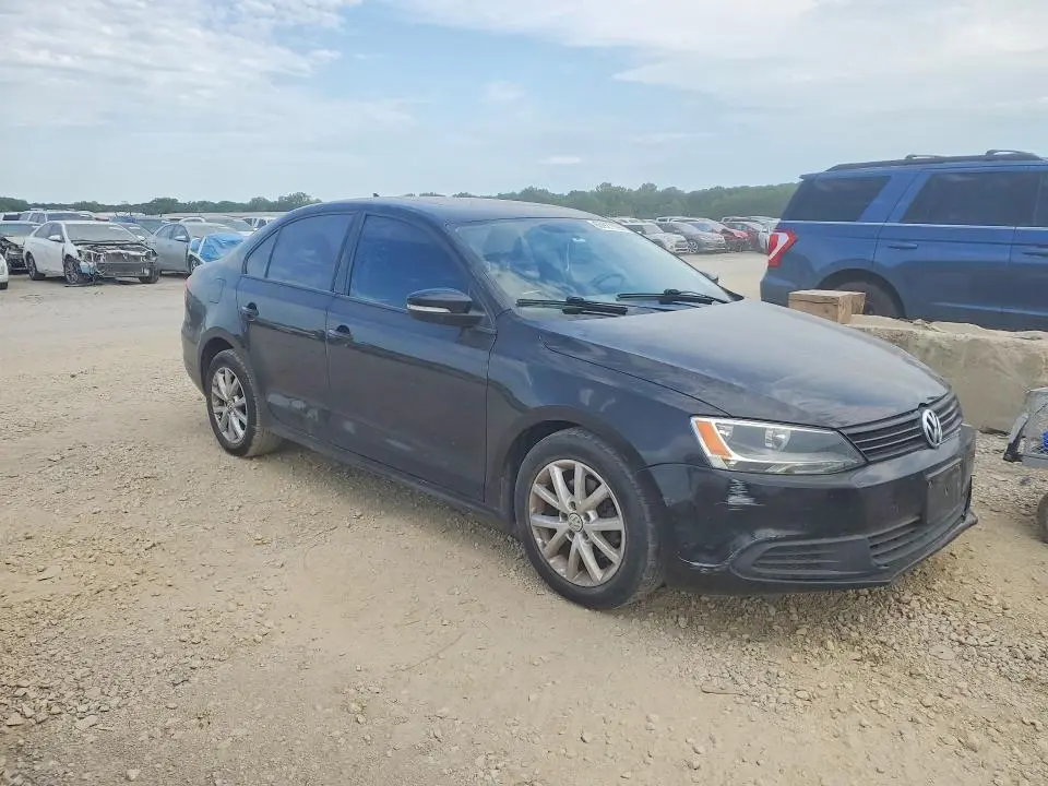 2012 VOLKSWAGEN JETTA SE  