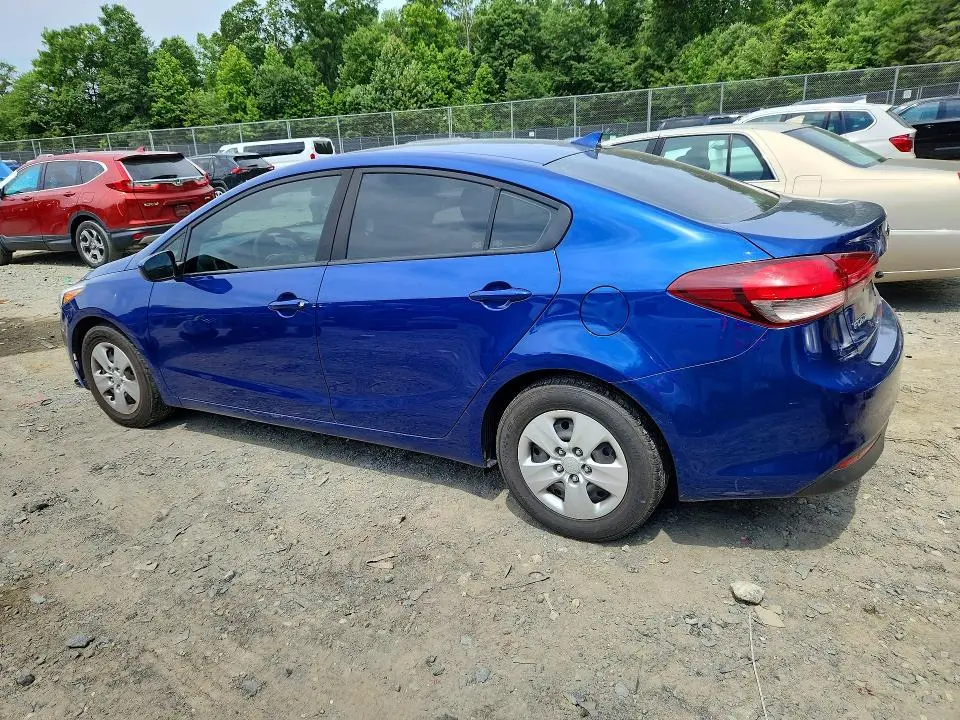 2017 KIA FORTE LX  