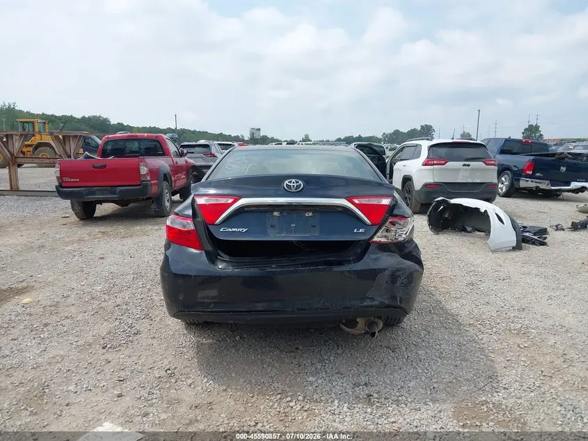2017 TOYOTA CAMRY LE