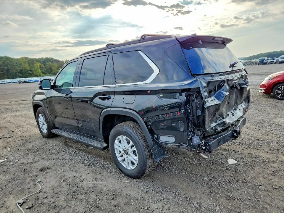 2025 TOYOTA SEQUOIA SR5  